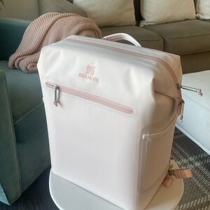 listing-status-banner